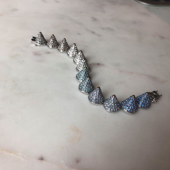 Eddie Borgo - Silver Plated Pavé Crystal Pyramid Bracelet Eddie Borgo Pave Crystals, Blue gradient